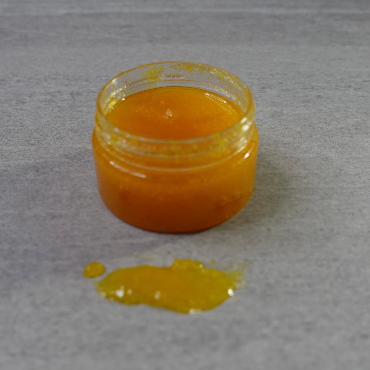 Black Vanity Stay Golden Lip Scrub